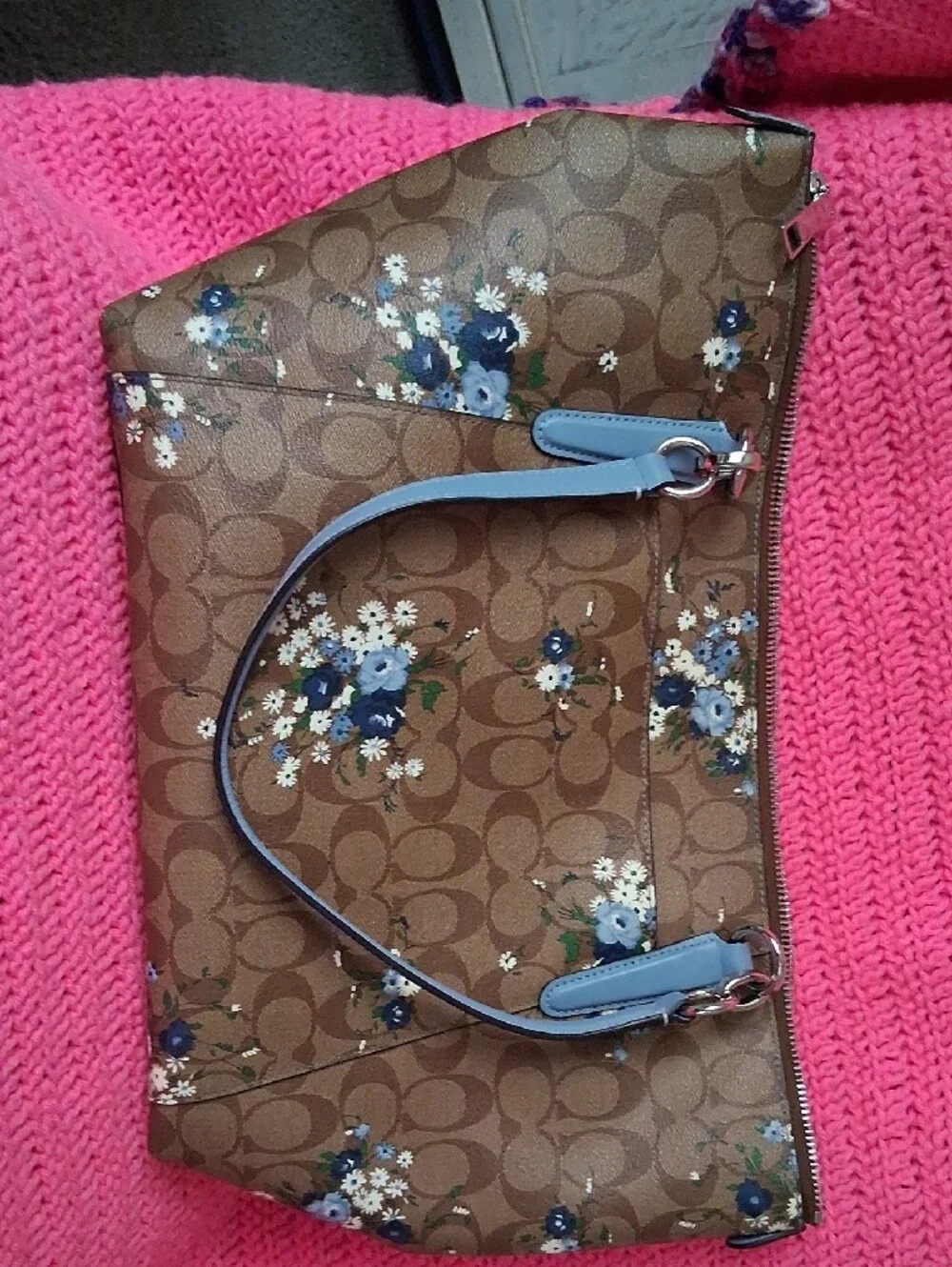 Beautiful Large Coach Tote Bag